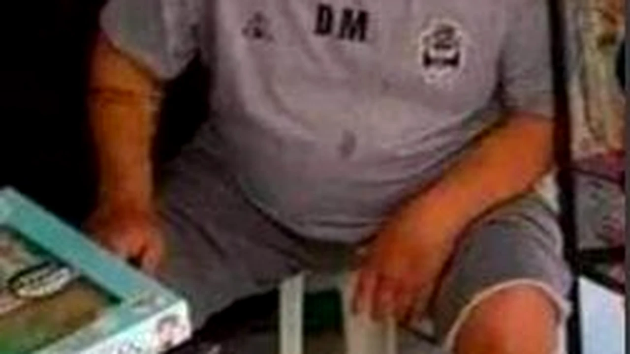 Poza care pune pe jar fanii lui Maradona! Teoria conspirației din seara de Revelion. Ăsta e Diego!?