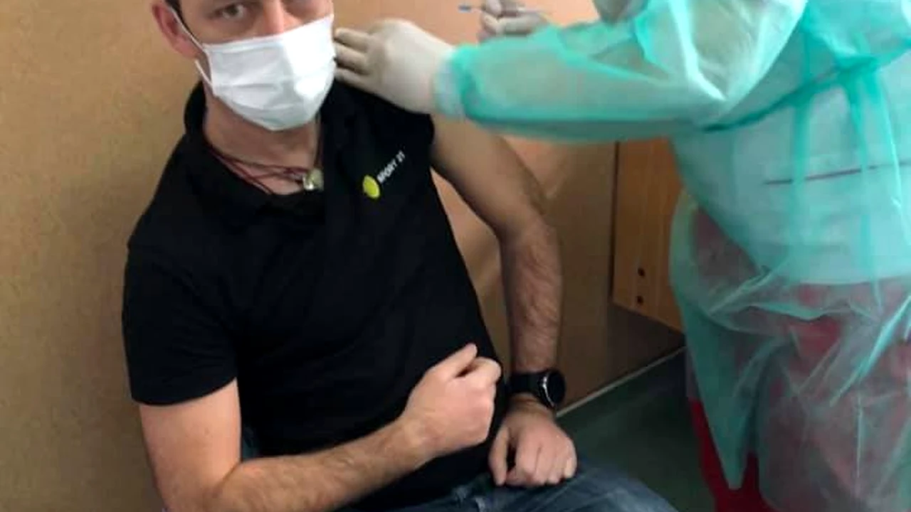 El este primul sportiv român care s-a vaccinat împotriva coronavirusului. Cum a fost posibil acest lucru