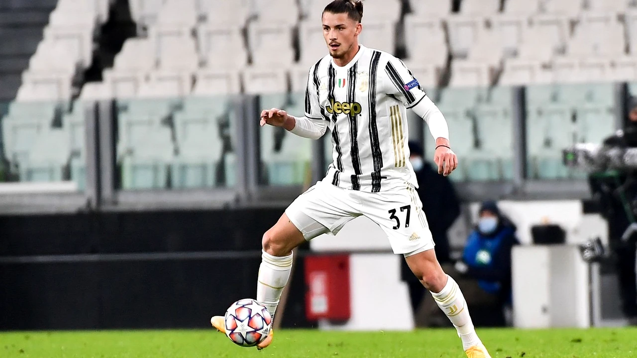 Bătaie pe semnătura lui Drăgușin! Juve se luptă cu nemții și englezii pentru fundașul român!