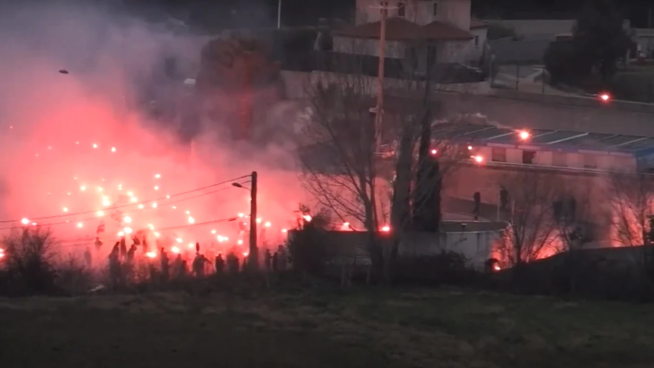 VIDEO. Război în Franța, între fanii lui OM și forțele de ordine! Imagini apocaliptice, scene șocante și 25 de arestări