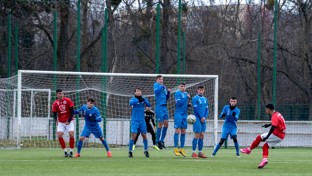 Jucători români au venit beți la antrenamente. Antrenorul i-a dat afară imediat ce a observat