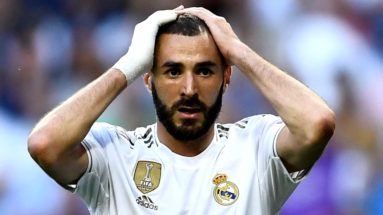 Zi neagră pentru Karim Benzema. Ce a pățit fotbalistul Realului chiar în timpul meciului cu Elche