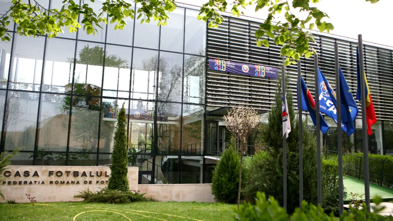 Opinie – Mihai Roșoiu. Liniște, se lucrează în laboratoarele FRF! „Omerta” funcționează perfect în Cazul „Mirel Rădoi are Covid-19”