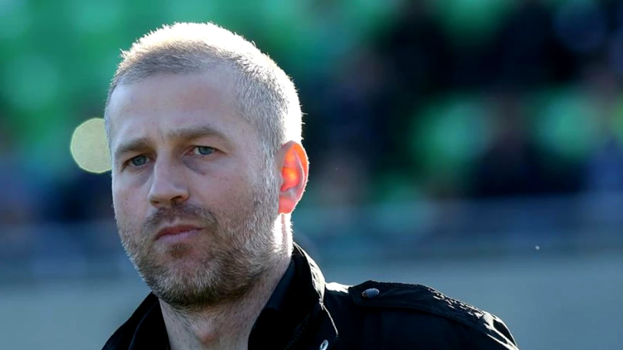 Unul dintre titularii lui Edi Iordănescu de la CFR Cluj e ca și plecat! Clubul l-a anunțat că își poate căuta echipă