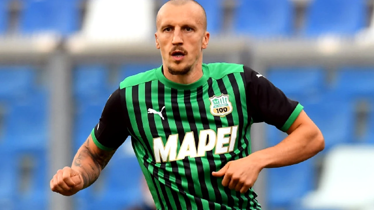 Vlad Chiricheș poate ajunge sub comanda lui Andrea Pirlo. Ce spun jurnaliștii italieni despre mutare