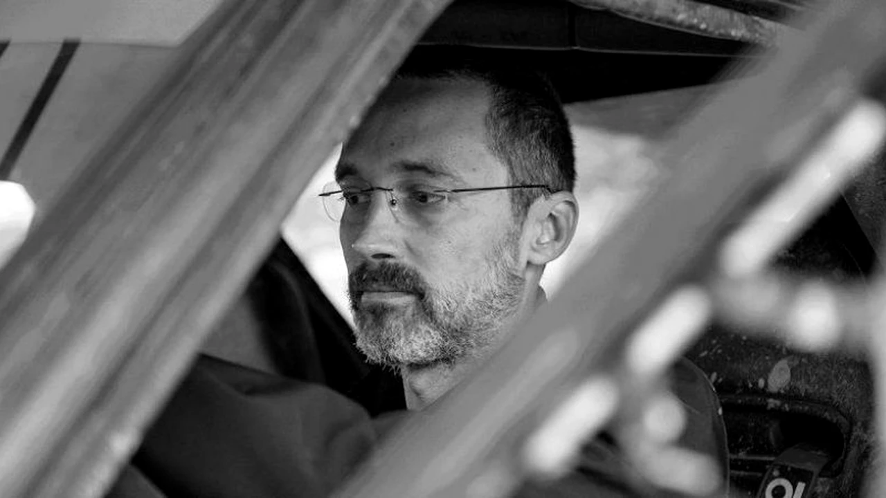 Federația Română de Automobilism lovește cu o veste dramatică! Campionul Adrian Cernea a murit după ce o viitură i-a luat mașina în timpul concursului