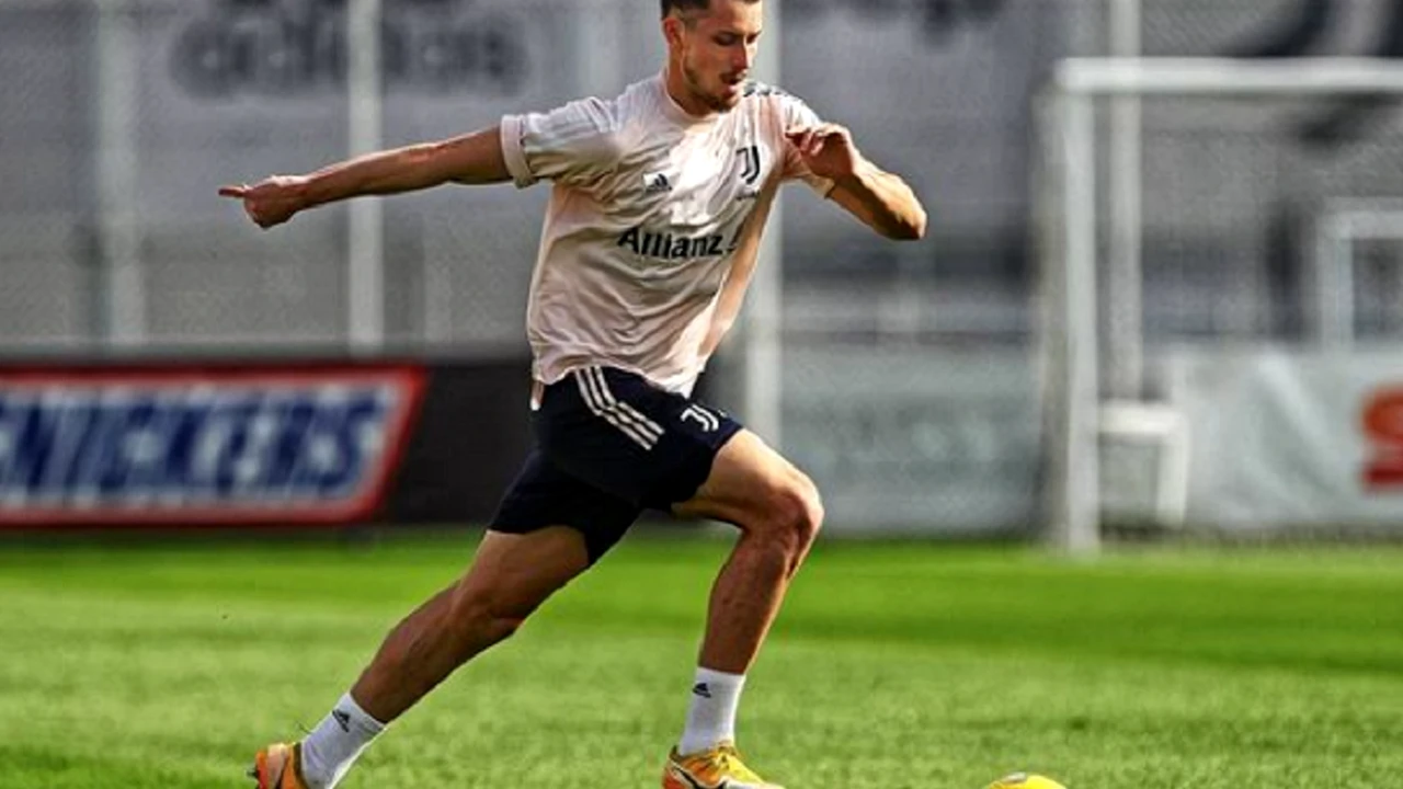 Radu Drăgușin are viitor la Juventus! Noul antrenor revoluționează „Bătrâna Doamnă”. Cristiano Ronaldo nu mai are loc