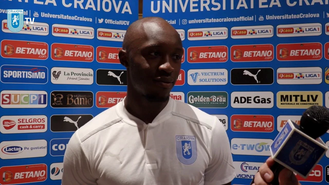 U Craiova i-a adus lui Marinos Ouzounidis bătăuș cu acte-n regulă! Noi detalii incredibile: „A vrut să îl bată pe președinte!”