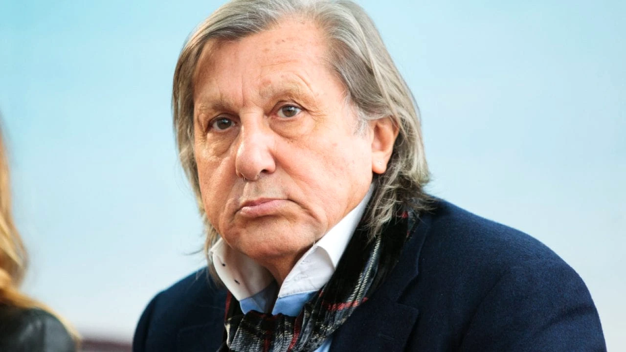 Ilie Năstase știe unde își vrea amplasată statuia. Vrea să-l dea jos pe Charles de Gaulle. “E francez. Am înnebunit cu toții?”