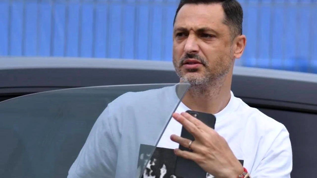 Mirel Rădoi are o mașină de vis! L-a costat salariu pe un an și jumătate la echipa națională a României