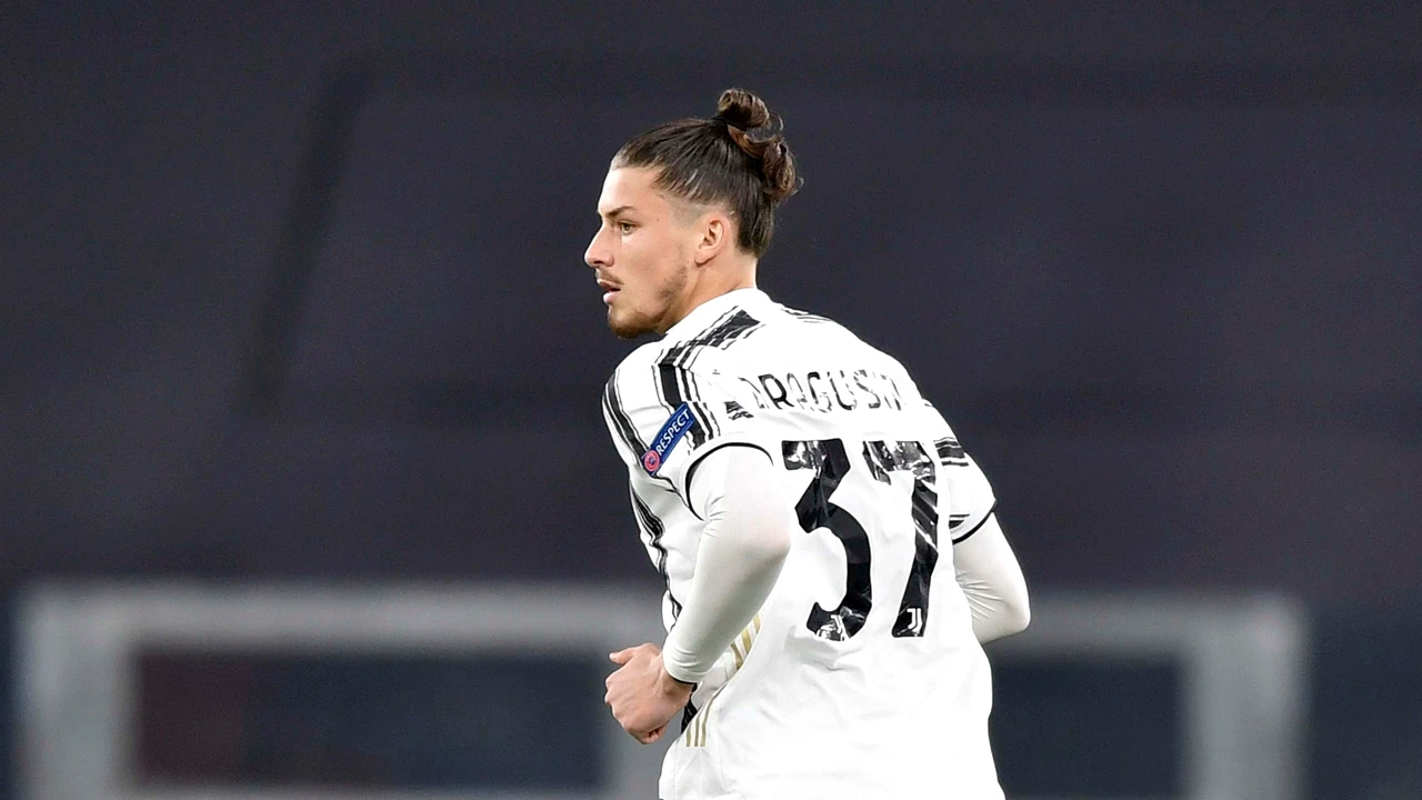 Radu Drăguşin pleacă de la Juventus! Max Allegri s-a răzgândit şi-l va trimite pe român la o altă formaţie din Serie A