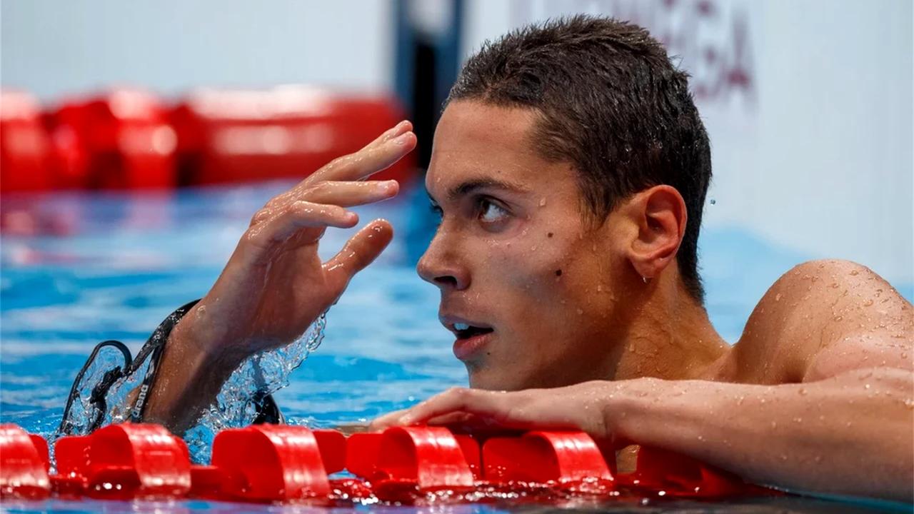Pe ce loc a terminat David Popovici finala la proba sa favorită, 100 metri liber. Ce urmează pentru minunea de 16 ani