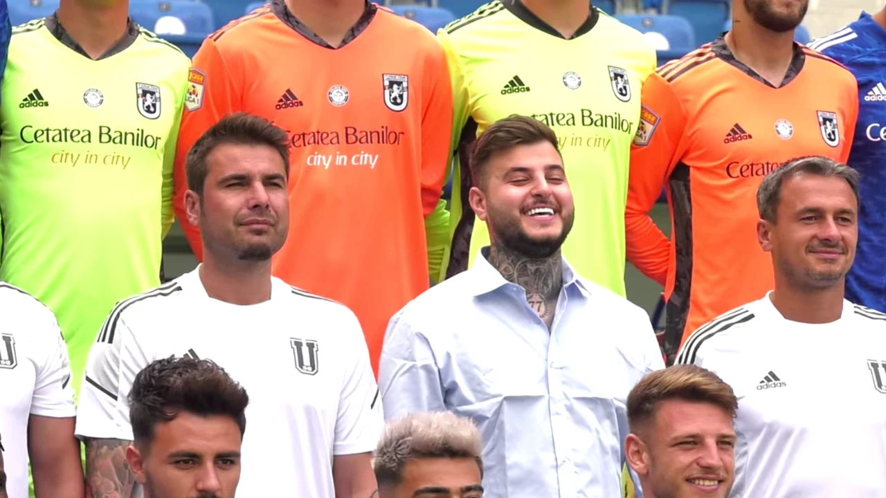 FC U Craiova își aduce mijlocaș crescut de Ajax, cu 100 de meciuri în prima ligă a Olandei! Adrian Mititelu Jr. lucrează la două super mutări