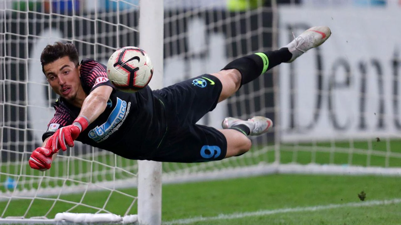 Andrei Vlad, prins între ciocan și nicovală după ultimul anunț de la FCSB! Gigi Becali, veste șoc pentru „Messi” al portarilor: „Va fi titular”