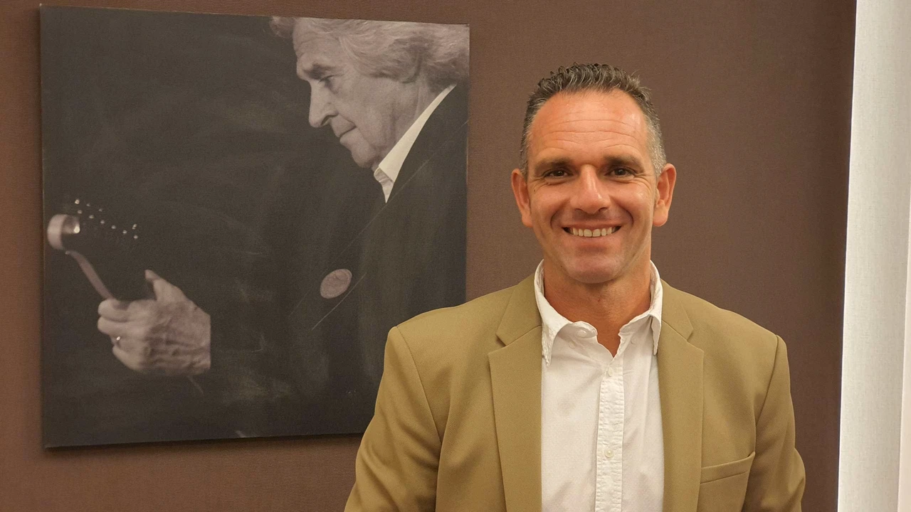 VIDEO EXCLUSIV. Răzvan Zăvăleanu a dezvăluit că, de curând, a primit un mail de la Cortacero în legătură cu convocarea AGA. Spaniolul l-ar fi scris cu mâna lui Șerdean