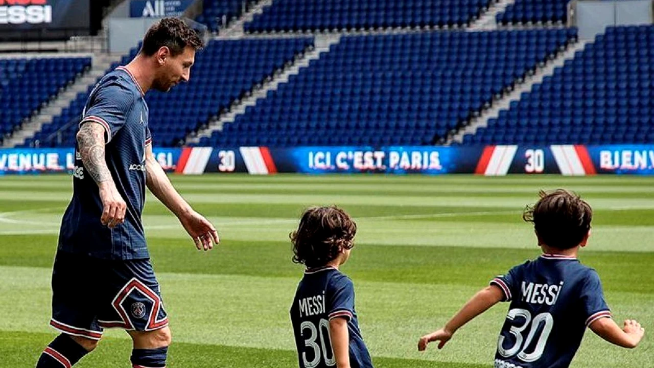 PSG și-a asigurat serviciile familiei Messi pentru cel puțin 20 de ani. Mutare făcută de șeicul miliardar
