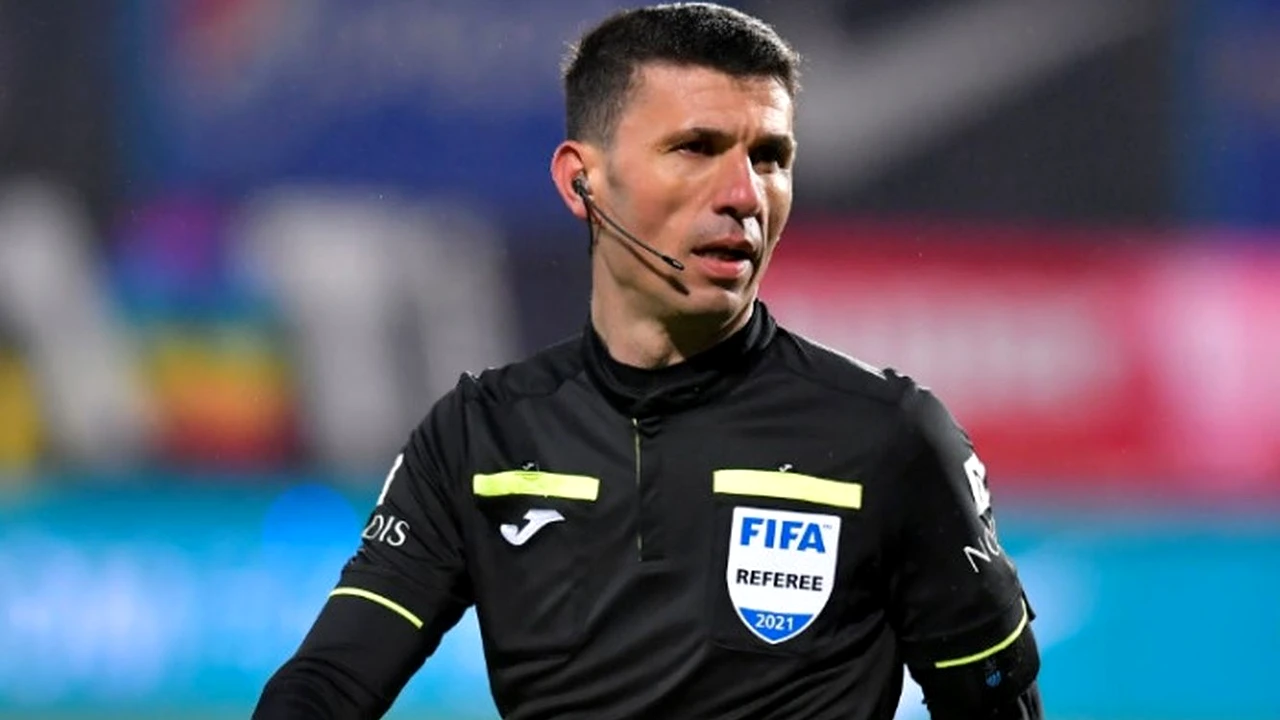 Marcel Bîrsan arbitrează meciul Dinamo – Universitatea Craiova