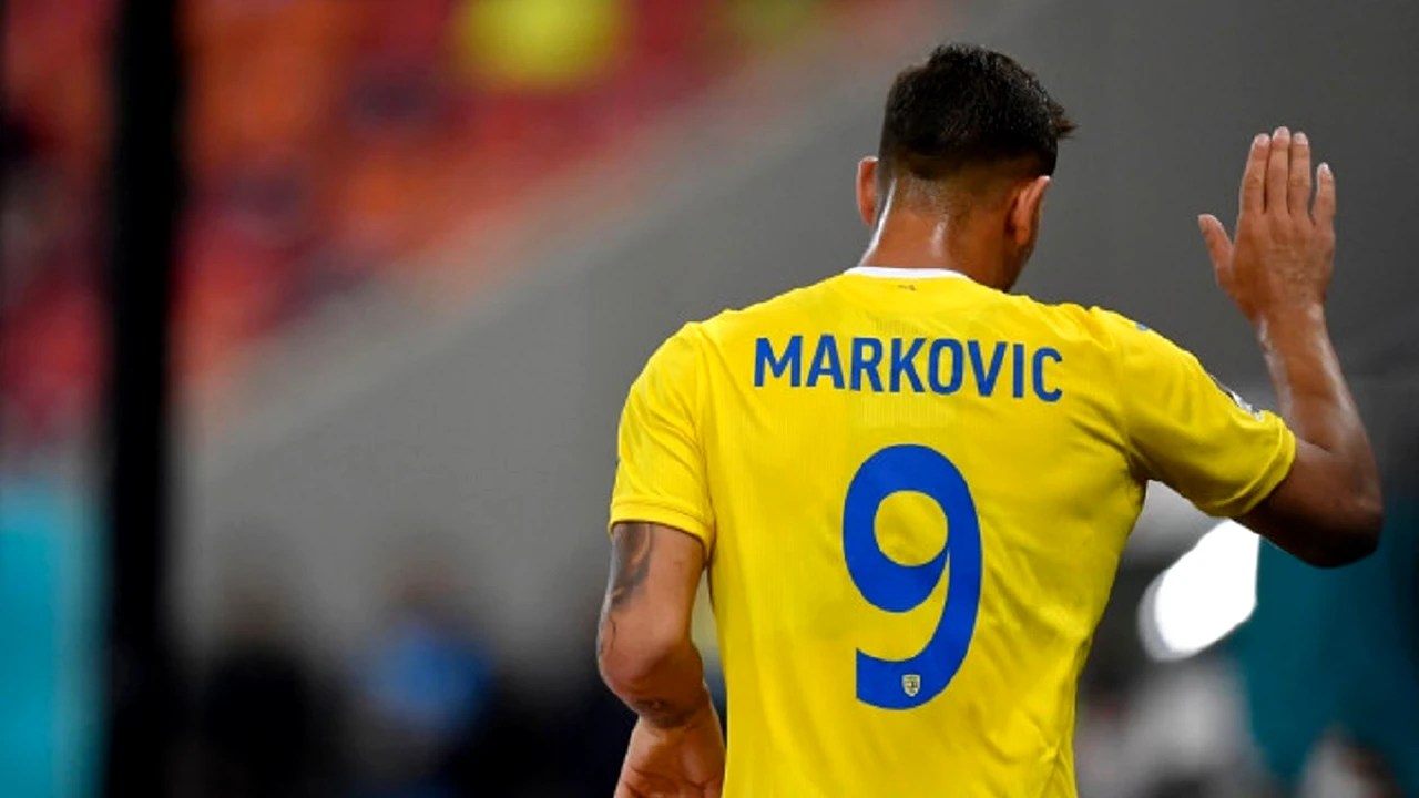 EXCLUSIV Ireal! Scandal la echipa națională. Markovic s-a oprit în timpul meciului să discute cu prietenii din tribună