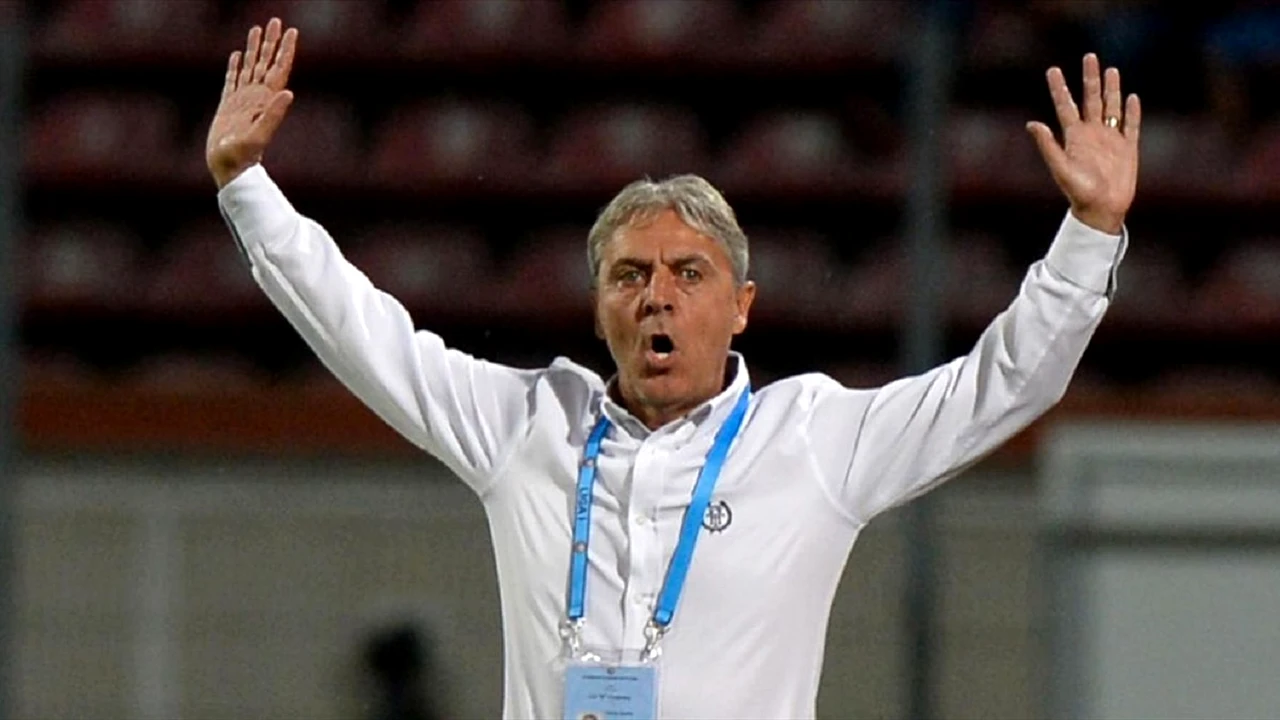 VIDEO EXCLUSIV Sorin Cârțu se ia la trântă cu ultrașii FCU: ”Dacă te bagi în seamă, bagă-te, mă, față în față! Nu e niciun derby cu FCU!”