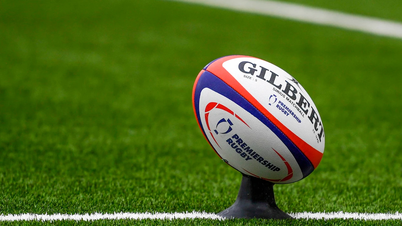 Tânăr rugbist legitimat în SuperLigă a atacat două tinere. Beat, a acționat violent în mijlocul străzii