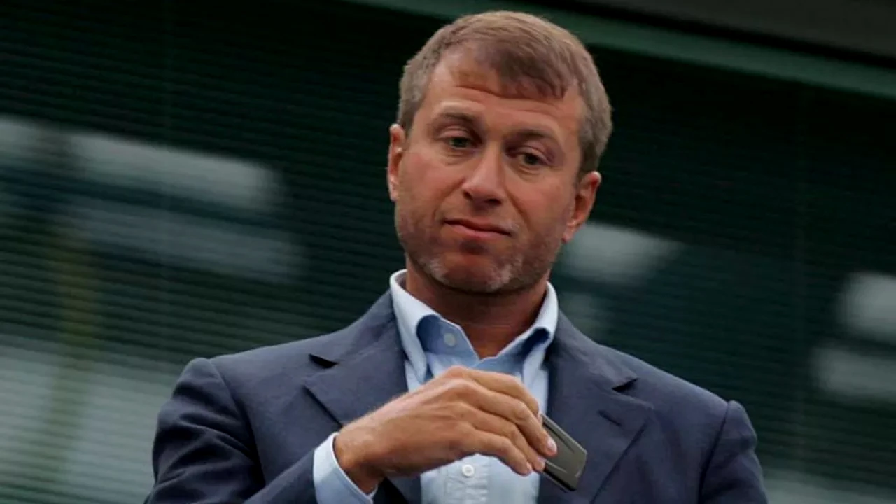Patronul lui Chelsea a pierdut aproape 800 de milioane de euro într-o singură zi! Lovitură teribilă pentru Roman Abramovic