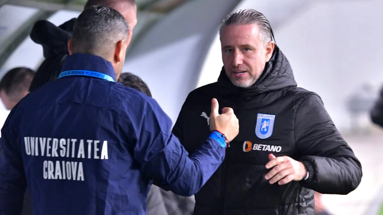 Laurențiu Reghecampf primește întăriri la CSU Craiova: un fundaș central, un mijlocaș și o extremă