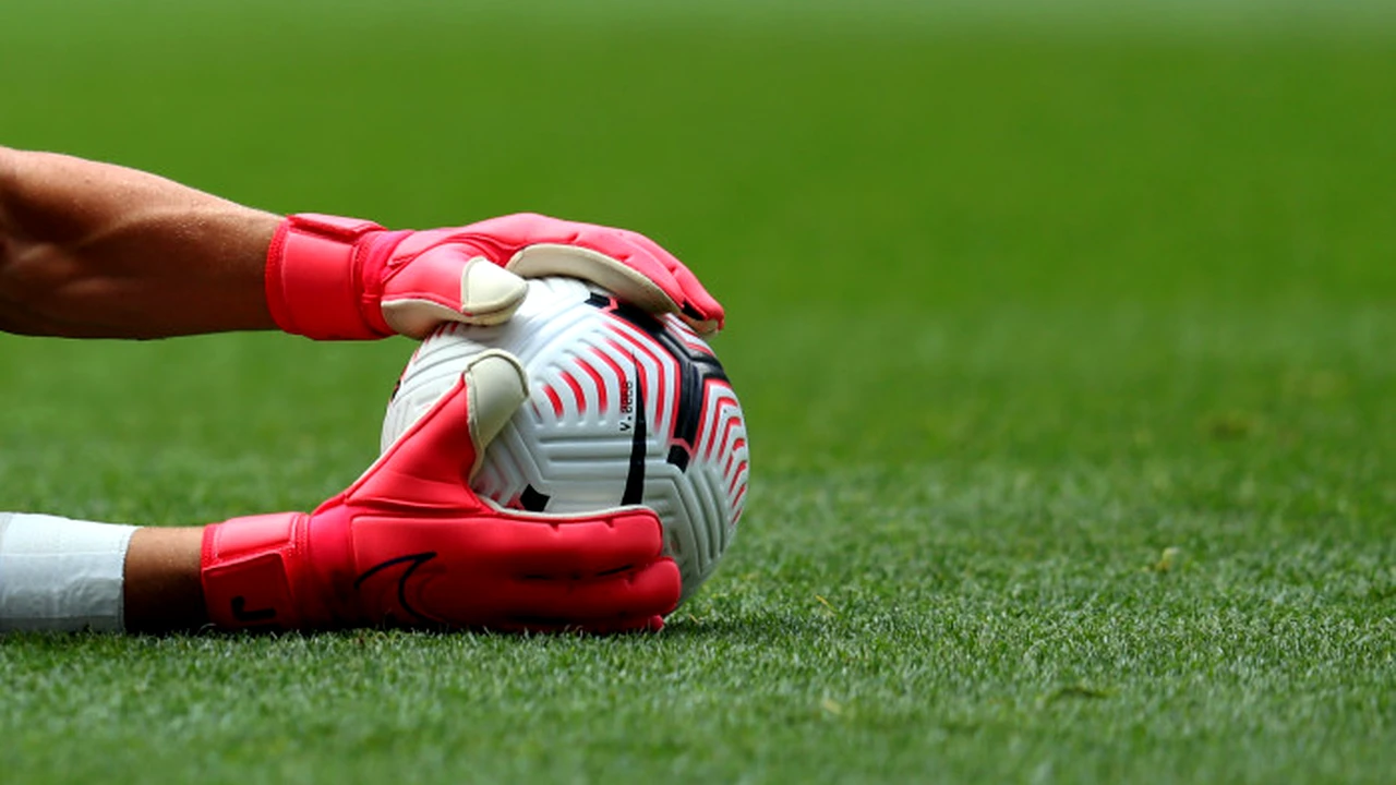 Urmașul lui Helmuth Duckadam! Cine este portarul care a apărat toate loviturile de la 11 metri dictate împotriva echipei sale în acest sezon