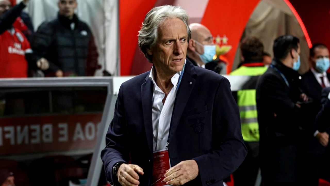 Revoltă la un club mare din Europa. Jucătorii au reușit să schimbe un antrenor important