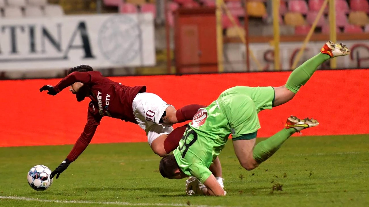 Alex Ioniță, coșmar fără sfârșit. Mijlocașul Rapidului s-a accidentat la primul meci ca titular după un an și jumătate
