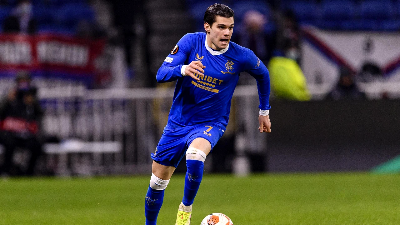 Cum ar putea pleca Ianis Hagi de la Rangers în această iarnă! Jose Mourinho are cheia întregii afaceri