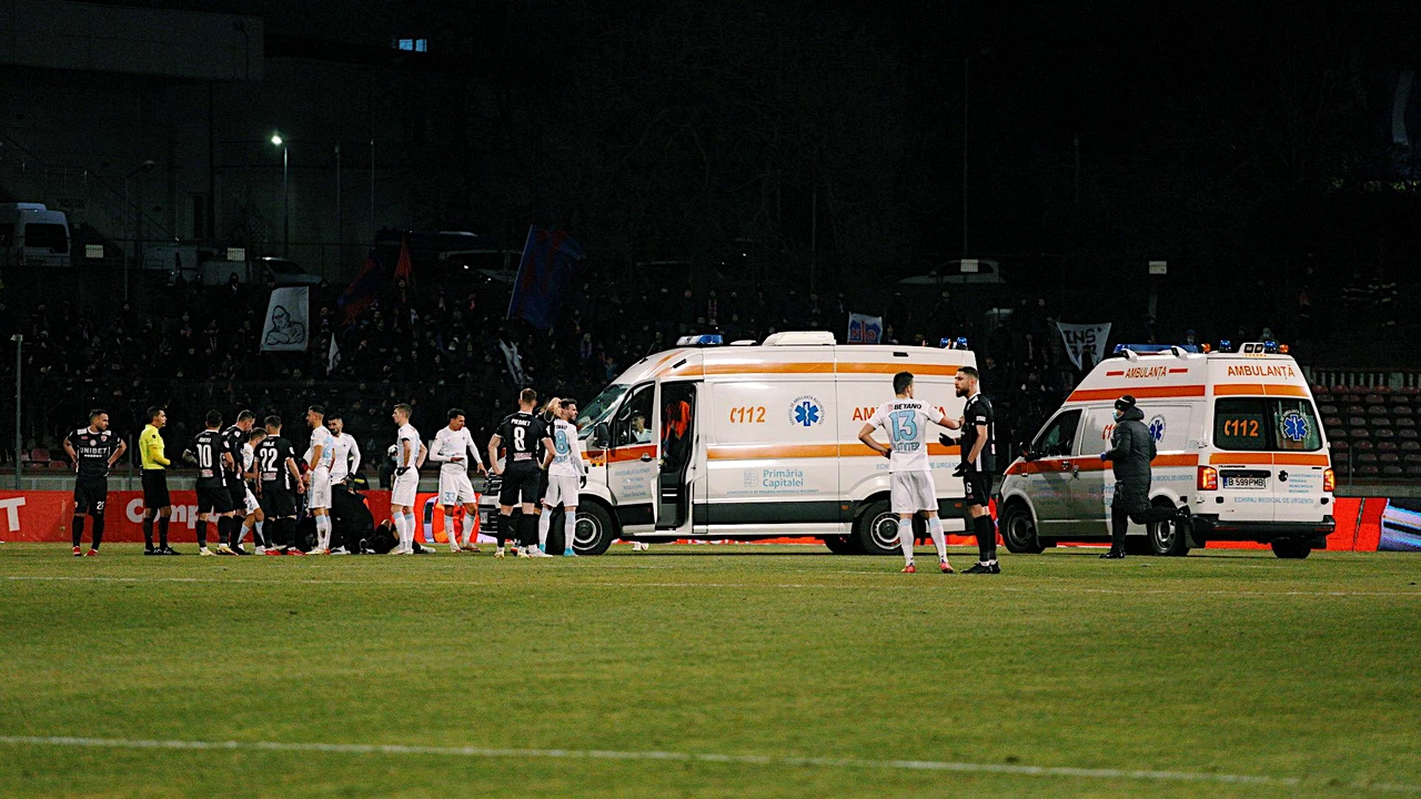 Dezastrul este complet pentru Dinamo. După ce au primit gol în minutul 2 și Răuță a fost eliminat, „câinii” l-au pierdut și pe Ivanov în urma unei accidentări horror. Două ambulanțe au intrat pe gazon