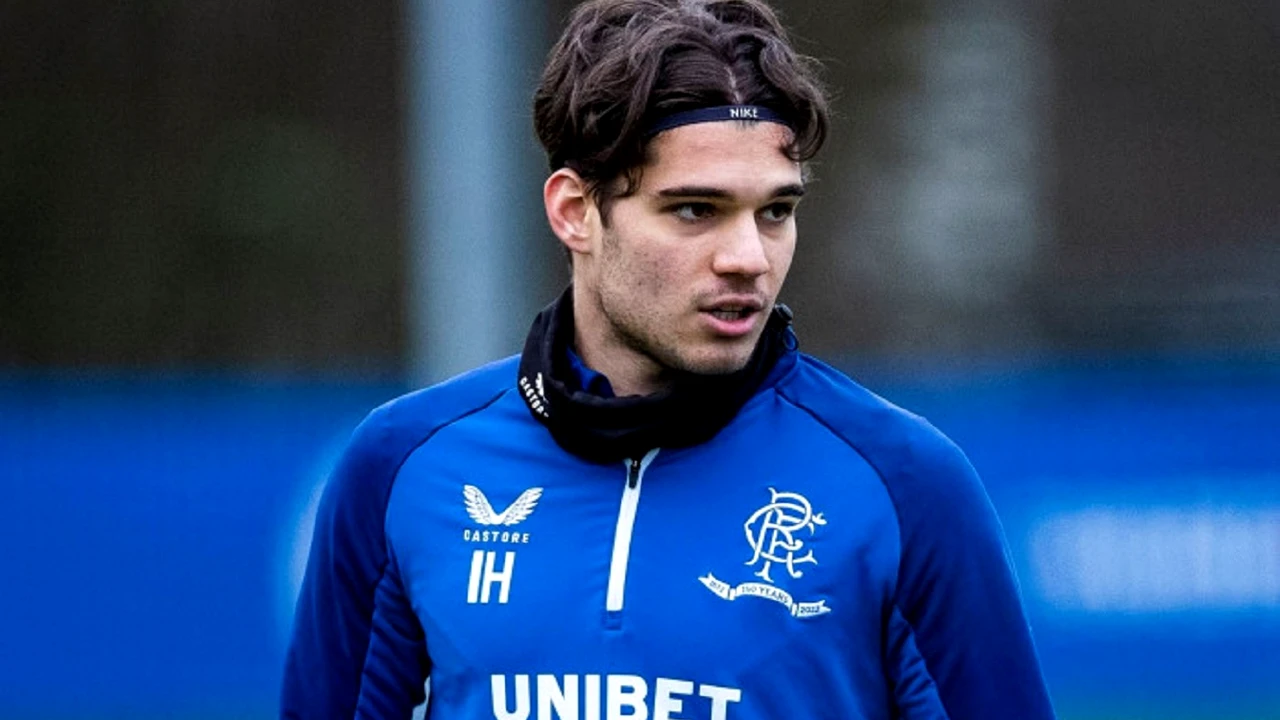 Transfer surpriză la Rangers. Încă un român i se alătură lui Ianis Hagi