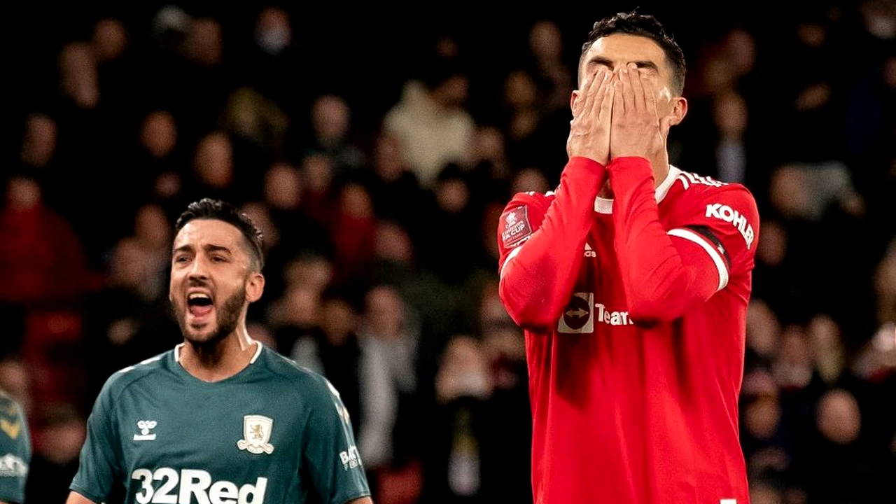 Seară de coșmar pentru Cristiano Ronaldo. A ratat penalty chiar de ziua lui, iar Manchester United a fost eliminată rușinos din Cupa Angliei