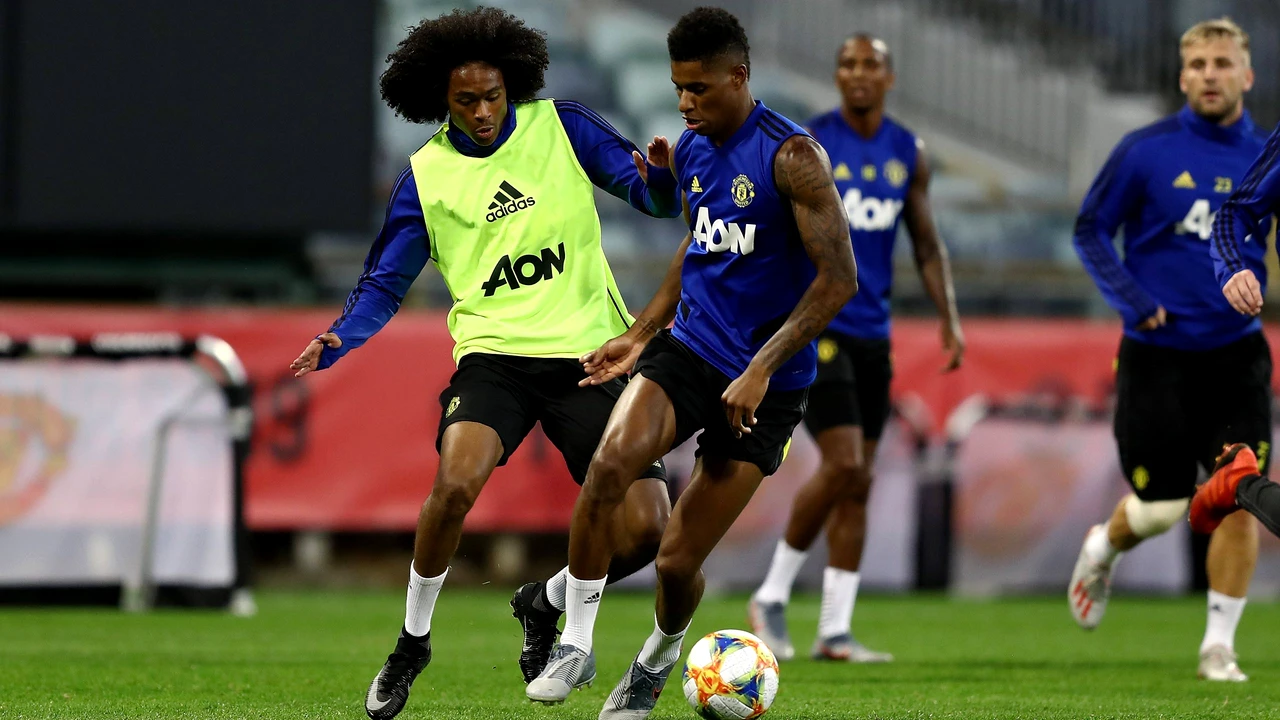 Momente dramatice trăite de un star al lui Manchester United. I-au pus cuțitul la gât, l-au jefuit și au râs de el