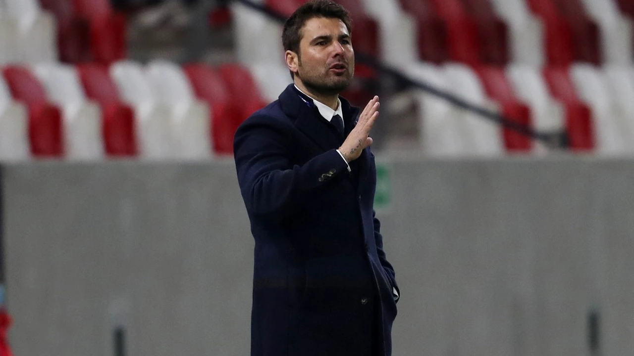 Adrian Mutu a refuzat încă o dată galeria Rapidului. Ce gest a făcut antrenorul după victoria cu Gaz Metan