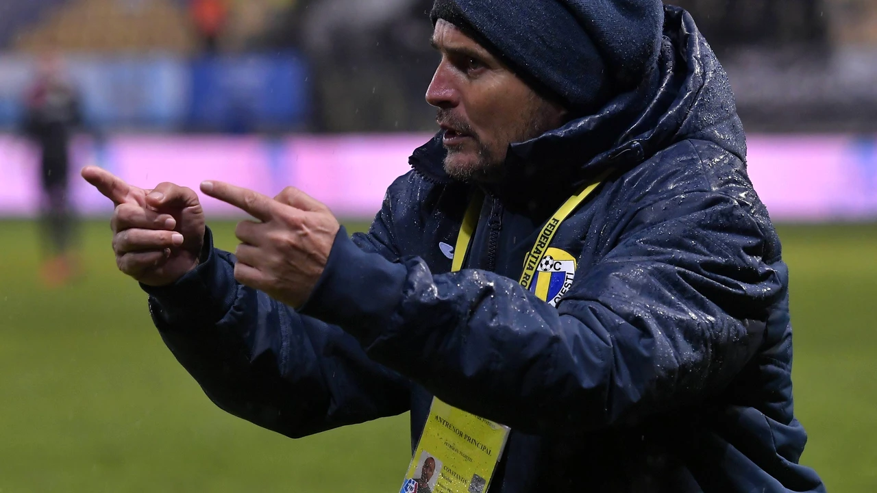 Disperare la Petrolul, după chinul în noroi cu Chindia: „Nu este normal, ne rupem picioarele! Să se ia măsuri” + Semnal de alarmă al lui Nae Constantin