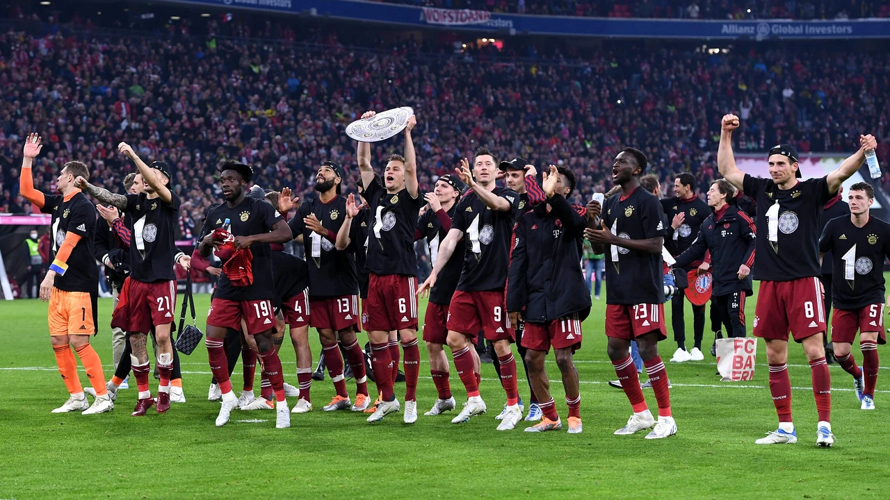 Bayern Munchen, premiantă pentru a 10-a oară consecutiv, în Bundesliga. Titlul, cucerit chiar în fața marii rivale