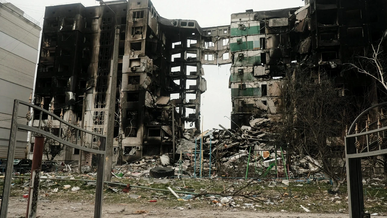 Rușii au jefuit casele părăsite din Ucraina și acum vând totul pe internet: „Obiectele furate sunt trofee”