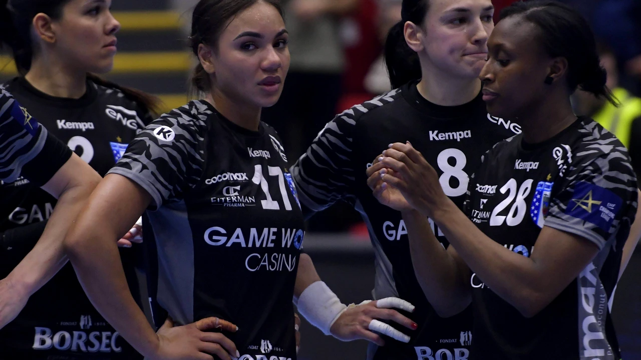 Noapte de coșmar pentru Cristina Neagu și pentru „tigroaicele” de la CSM București. Eliminarea din Champions League le-a afectat