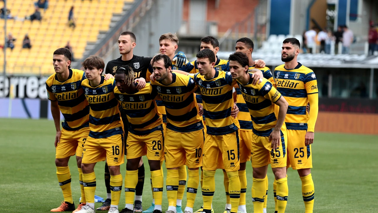 Veste de ultimă oră pentru Dennis Man și Valentin Mihăilă. Ce se întâmplă după ce Parma a ratat lamentabil promovarea în Serie A