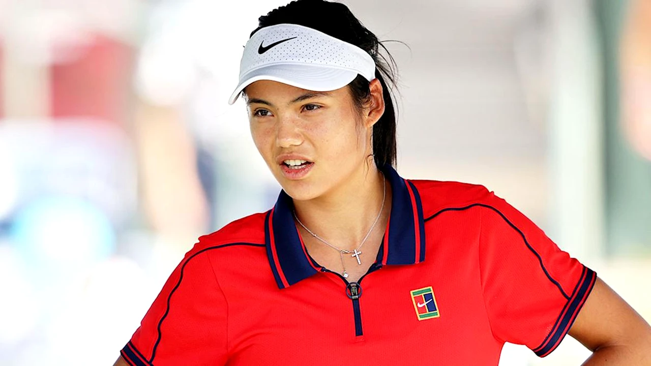 S-a prăbușit Emma Răducanu și la Madrid. Britanica de origine română e departe de forma de la US Open 2021