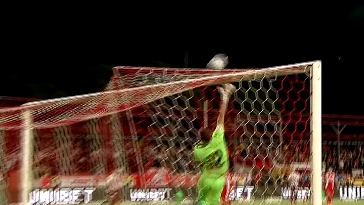 Gol fabulos în Dinamo – Universitatea Cluj. VIDEO Tescan l-a lăsat interzis pe Eșanu