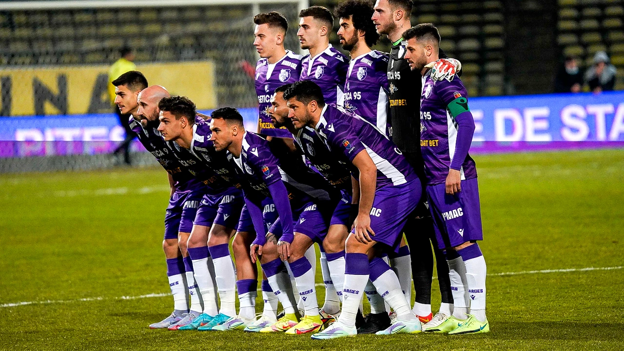 14 jucători, „pe făraș” de la o echipă de play-off. Se pregătește marele exod la FC Argeș