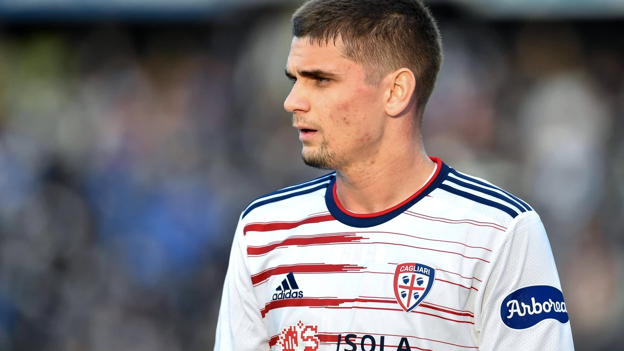 Zile fierbinți pentru Răzvan Marin. Mijlocașul lui Cagliari, la un pas să semneze cu o echipă din Serie A