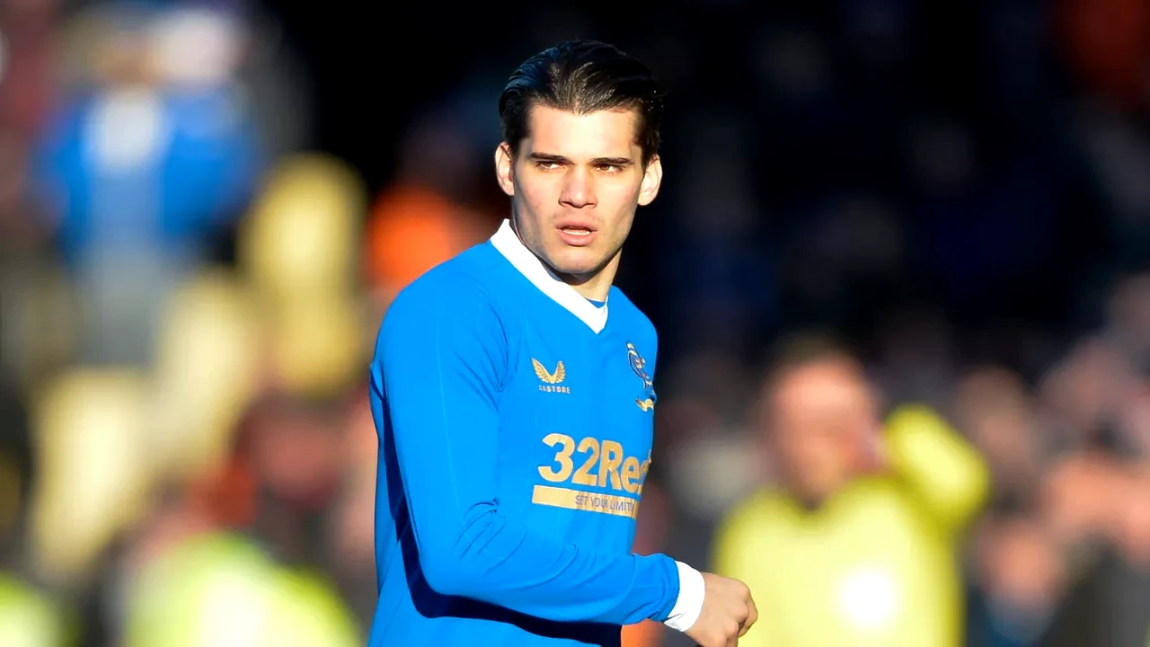 Părăsit de iubită, Ianis Hagi și-a regăsit cu greu liniștea sufletească. Marele secret al fiului lui Gică Hagi a stat ascuns ani întregi