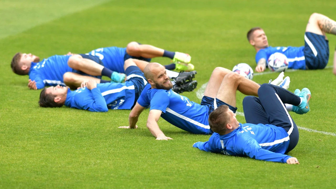 Mutări neașteptate pentru Rapid. Doi jucători noi la antrenamentele conduse de Adrian Mutu