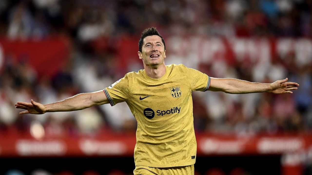 Lewandowski devine mașinăria de goluri de care Barcelona are nevoie ca să renască. Ce bornă a atins polonezul