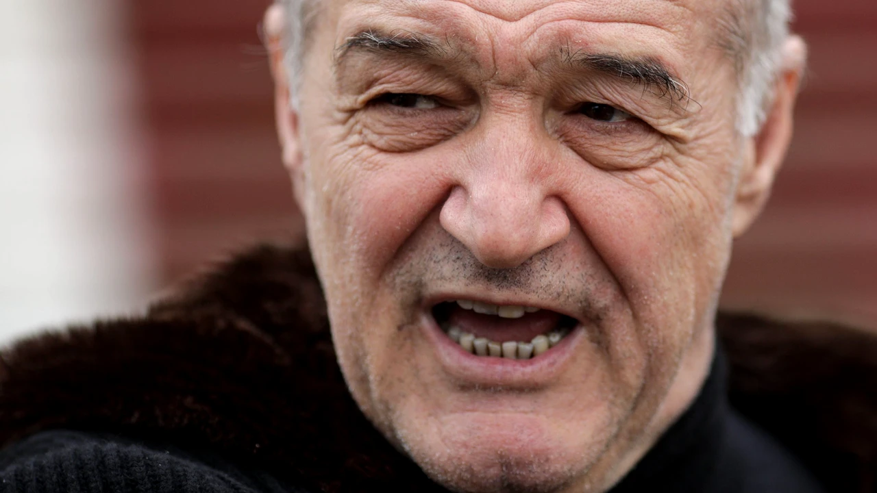 Slujbă bisericească ținută cu ajutorul lui Gigi Becali. Imagini cu patronul FCSB în timpul evenimentului