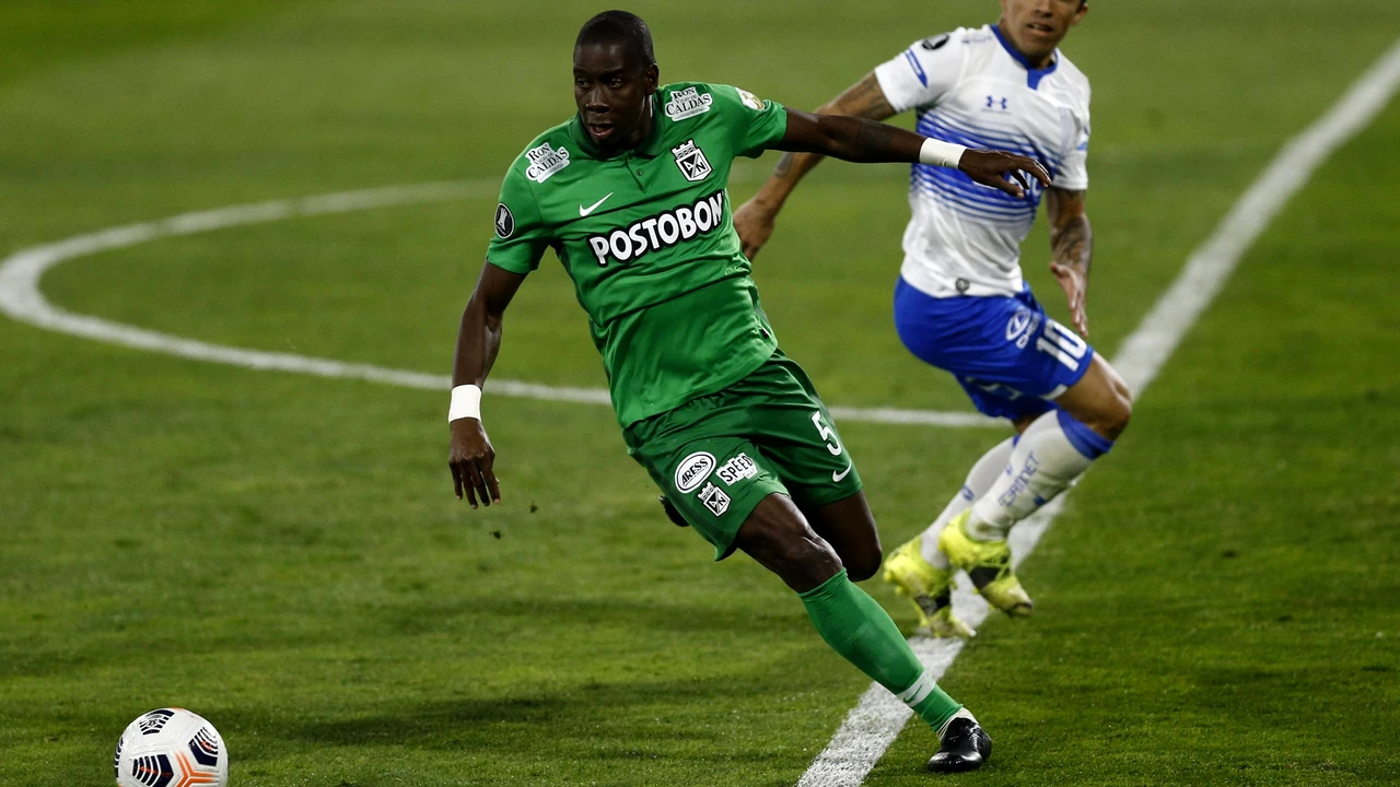 Imaginile interzise minorilor cu un jucător din prima divizie, care și-a dat chiloții jos în timpul meciului