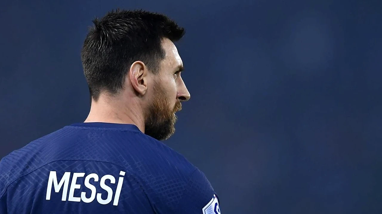 Scene incredibile. A început sa plângă în timp ce vorbea cu Messi. Cum a reacționat starul lui PSG